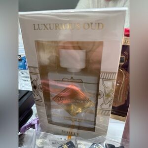 Luxurious perfume